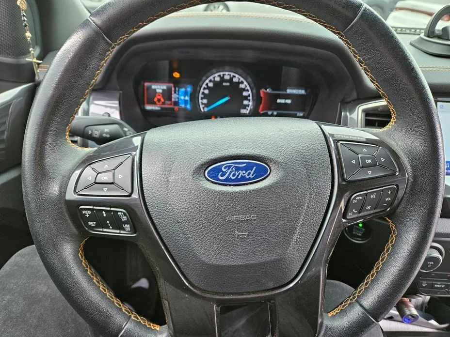 Ford Ranger — фото 10