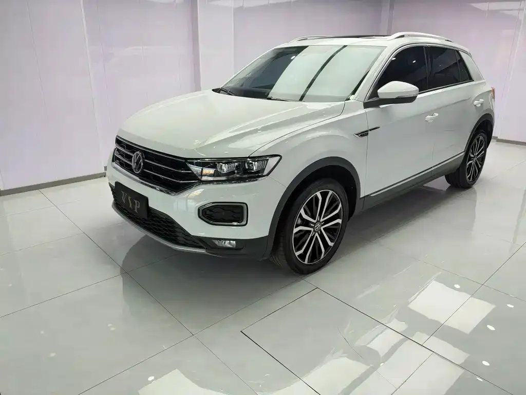 Volkswagen T-Roc — фото 1