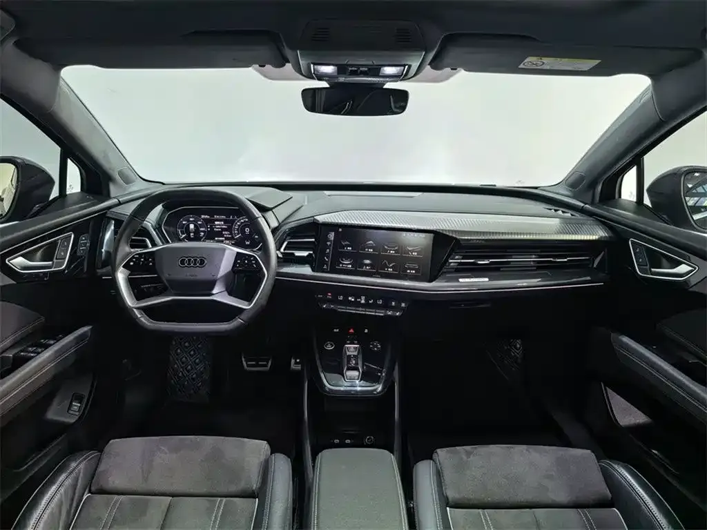 Audi Q4 e-tron — фото 10