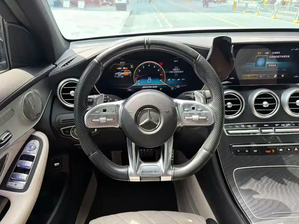 Mercedes-Benz GLC AMG — фото 9