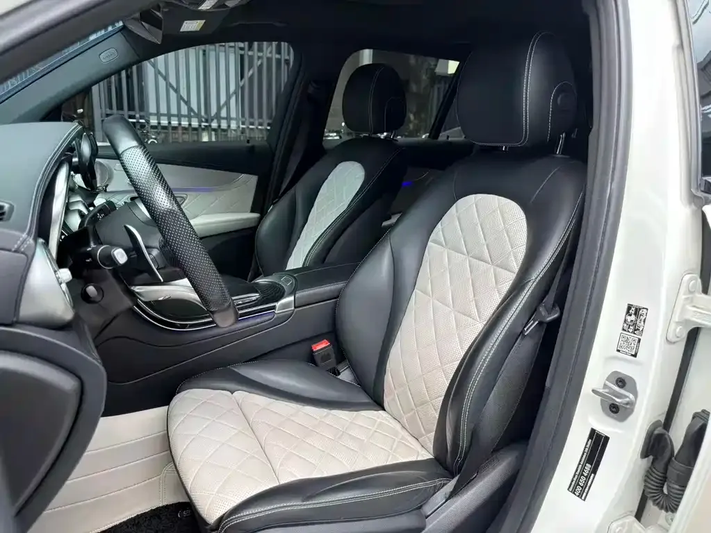 Mercedes-Benz GLC AMG — фото 10