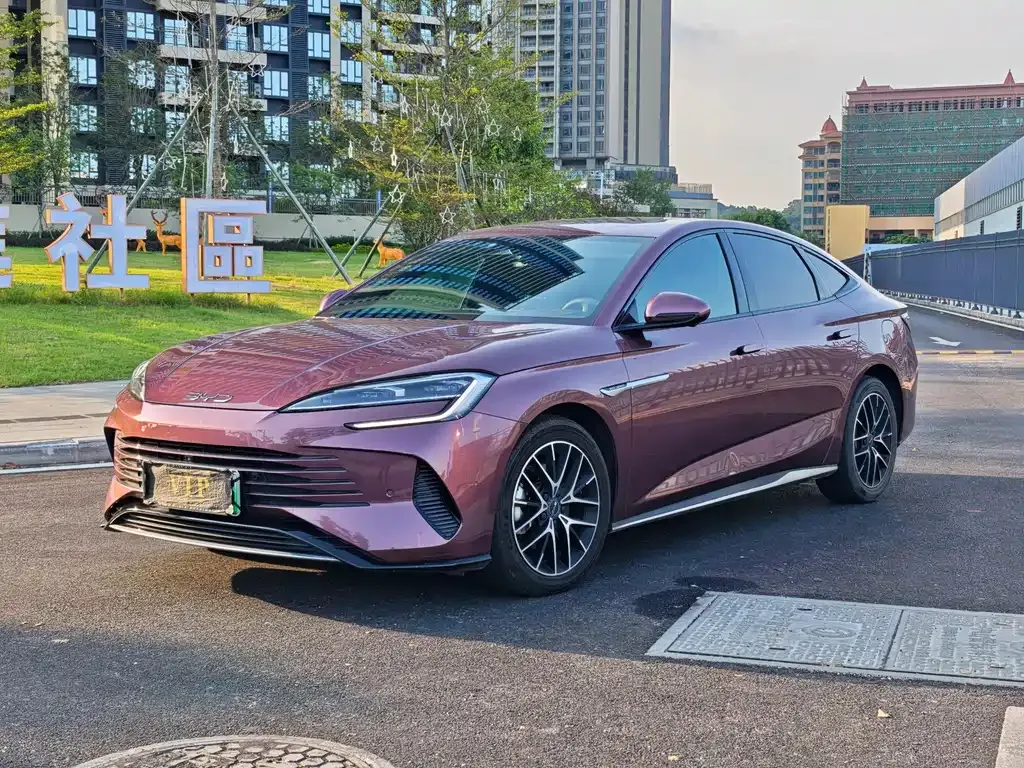 BYD Seal — фото 1