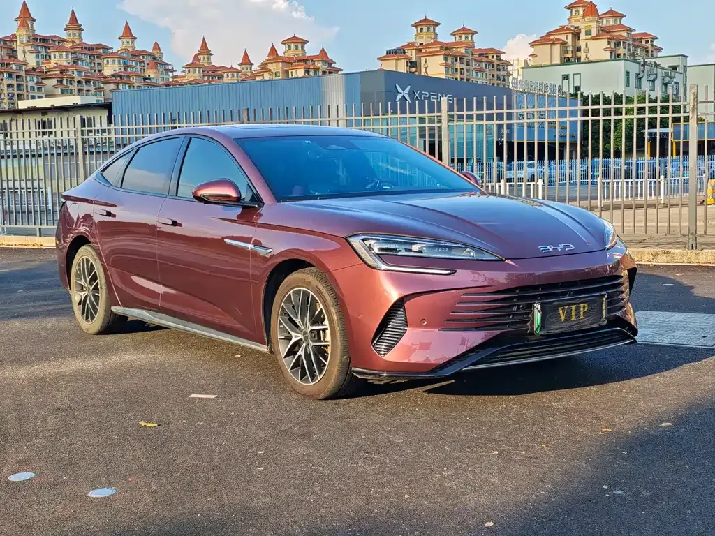 BYD Seal — фото 8