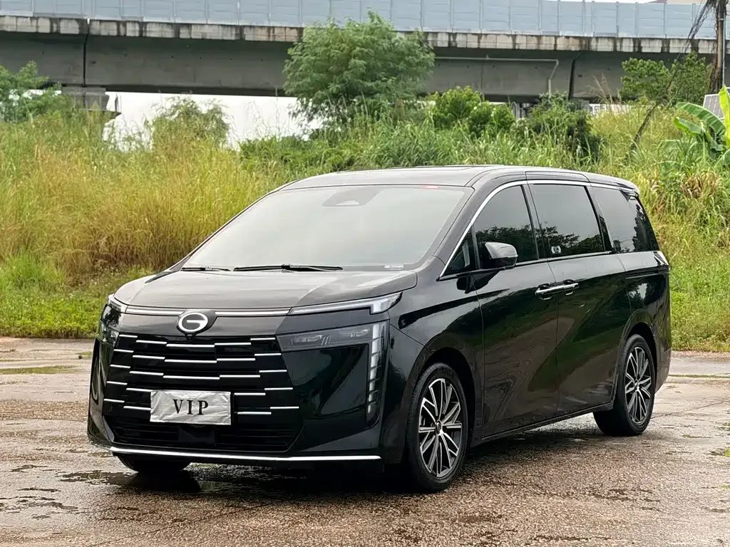 GAC Motor Trumpchi E8 — фото 1