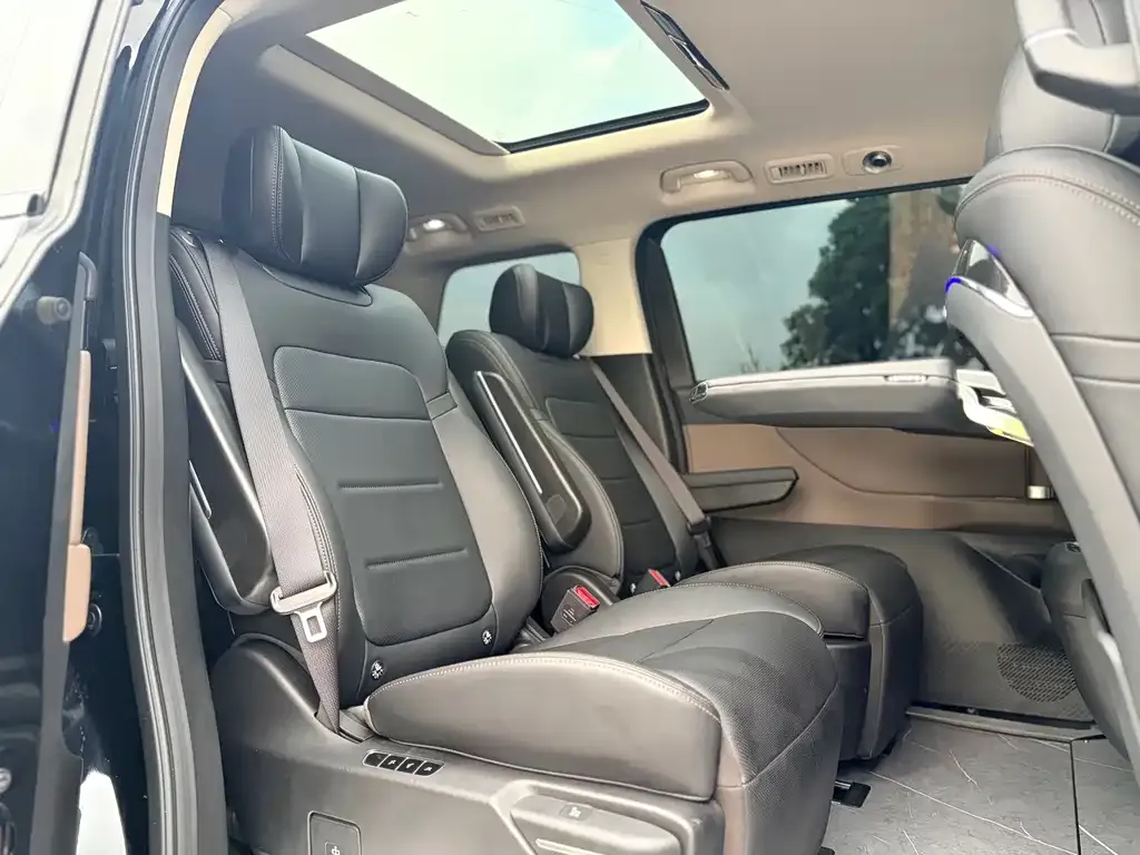 GAC Motor Trumpchi E8 — фото 5
