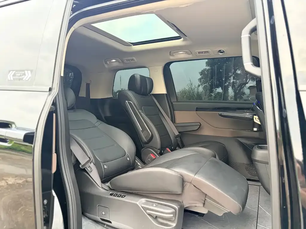 GAC Motor Trumpchi E8 — фото 8