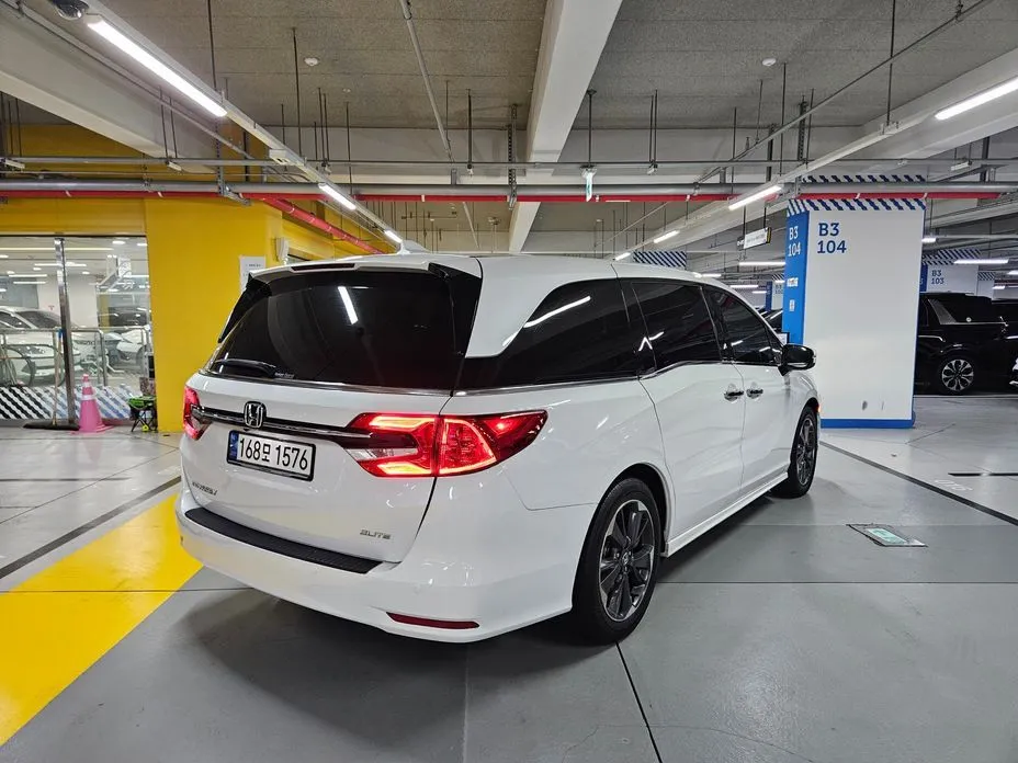 Honda Odyssey — фото 10