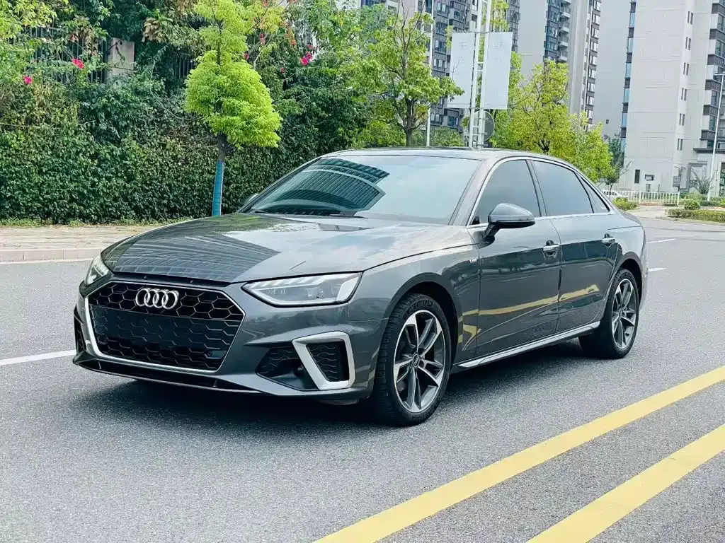 Audi A4L — фото 5