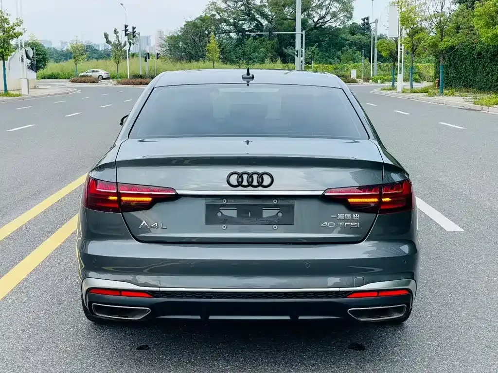 Audi A4L — фото 4