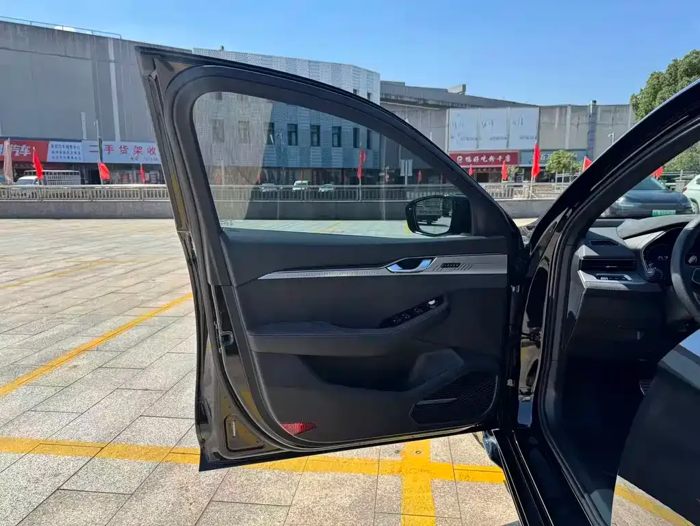 Geely Xingrui — фото 4