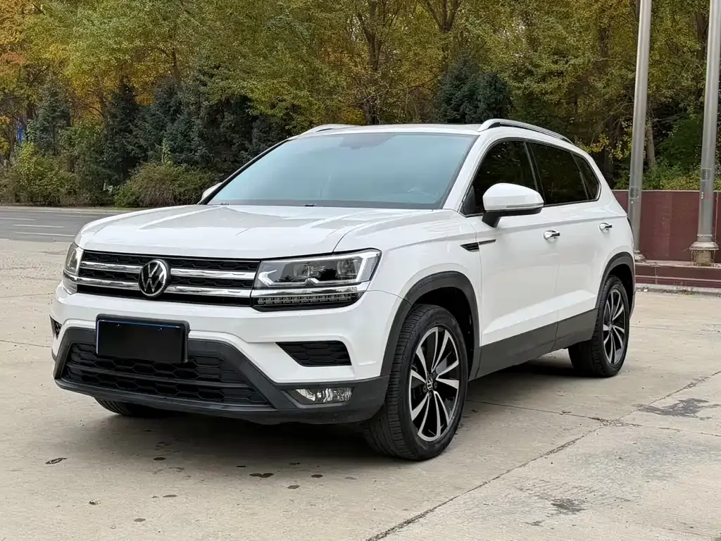 Volkswagen Tharu — фото 1