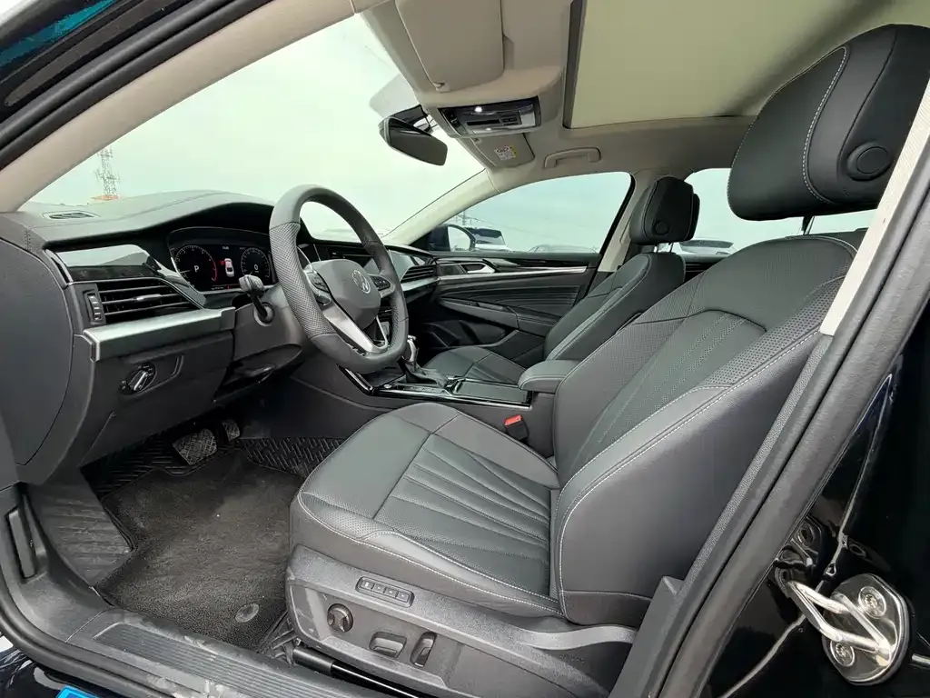 Volkswagen Passat — фото 7