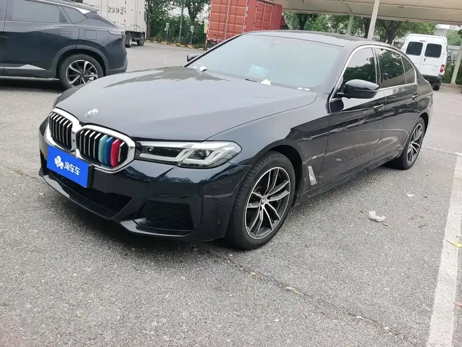 BMW 5 Series — фото 1