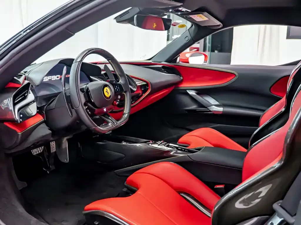 Ferrari SF90 — фото 8