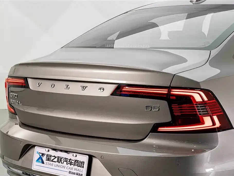 Volvo S90 — фото 3
