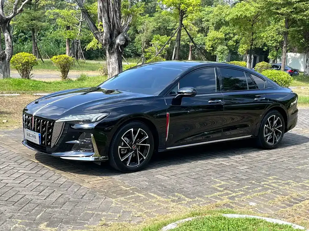 Hongqi H6 — фото 1
