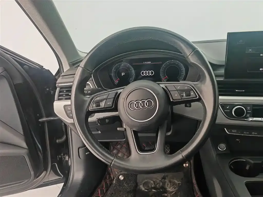 Audi A4 (Import) — фото 2