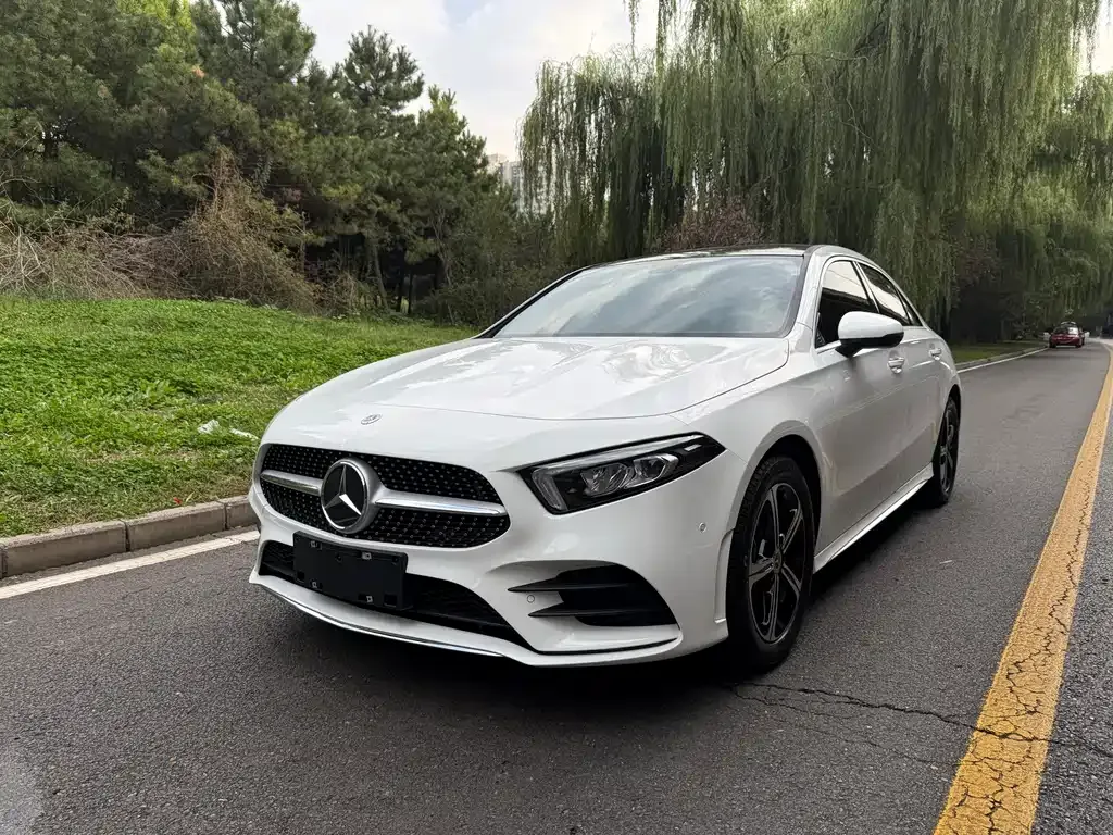 Mercedes-Benz A-Class — фото 1