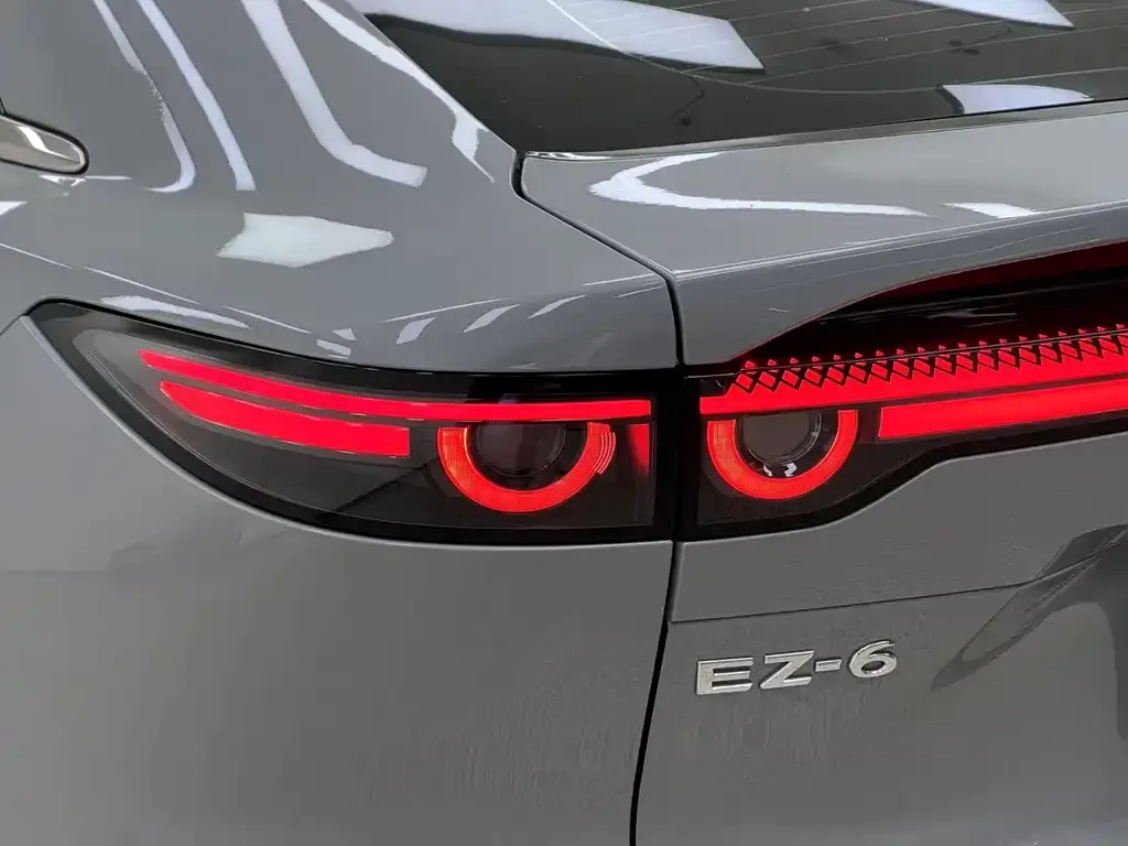 Mazda EZ-6 — фото 2