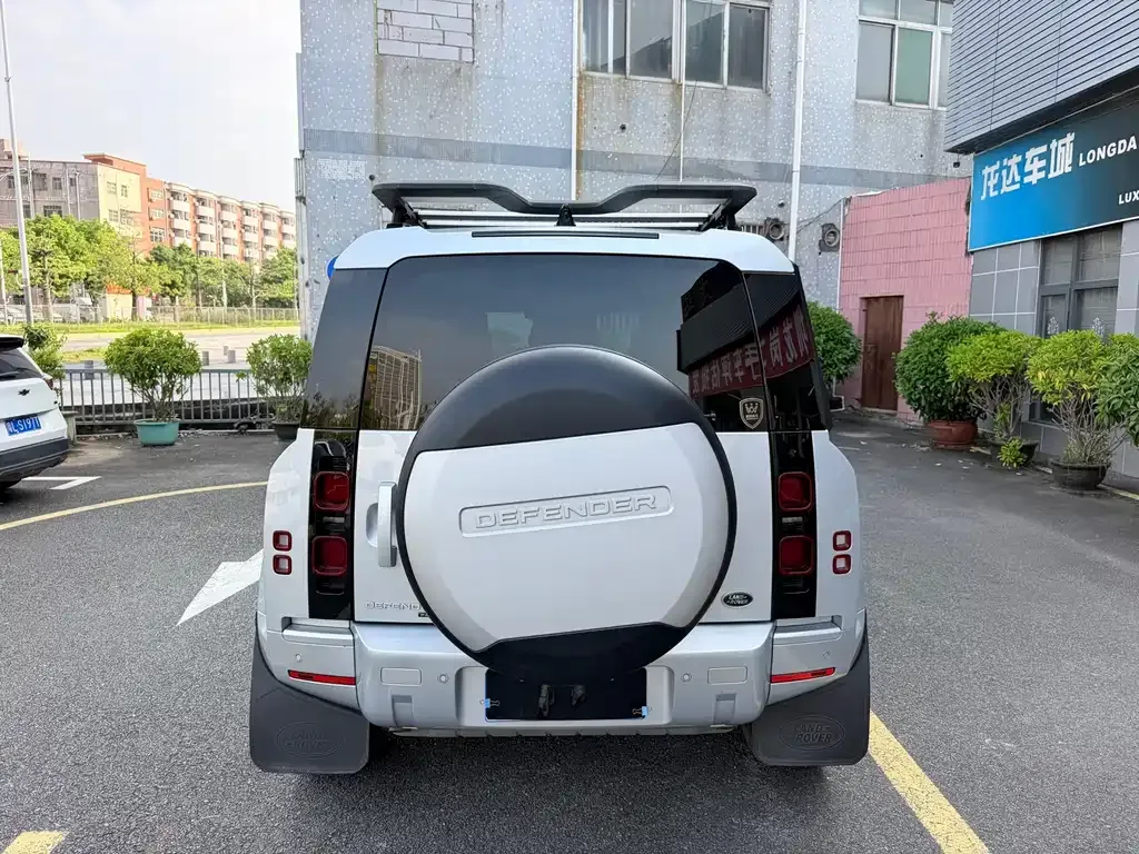 Land Rover Defender — фото 7