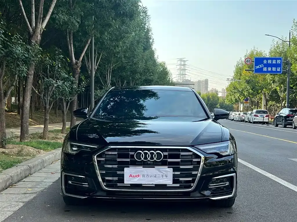 Audi A6L — фото 5