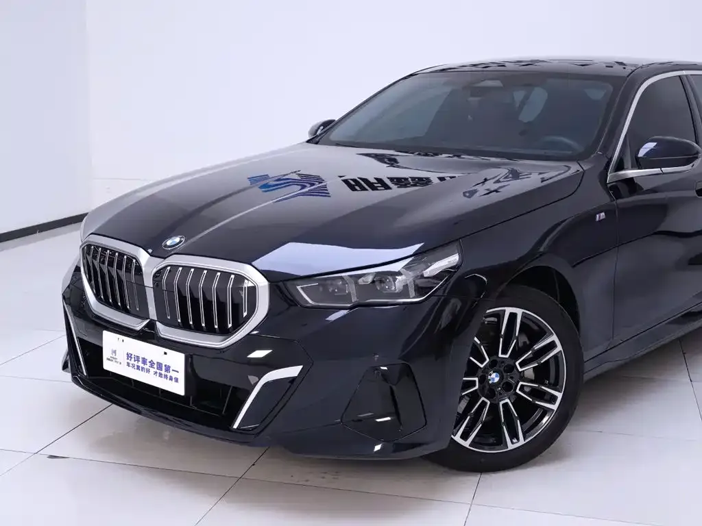 BMW 5 Series — фото 2