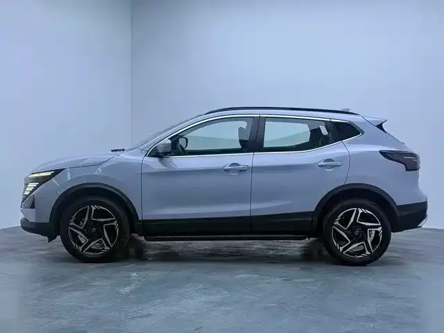 Nissan Qashqai — фото 5