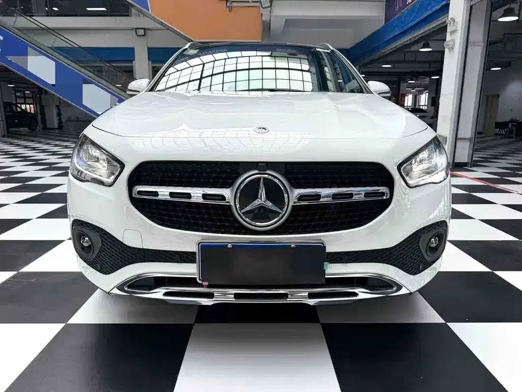 Mercedes-Benz GLA — фото 3