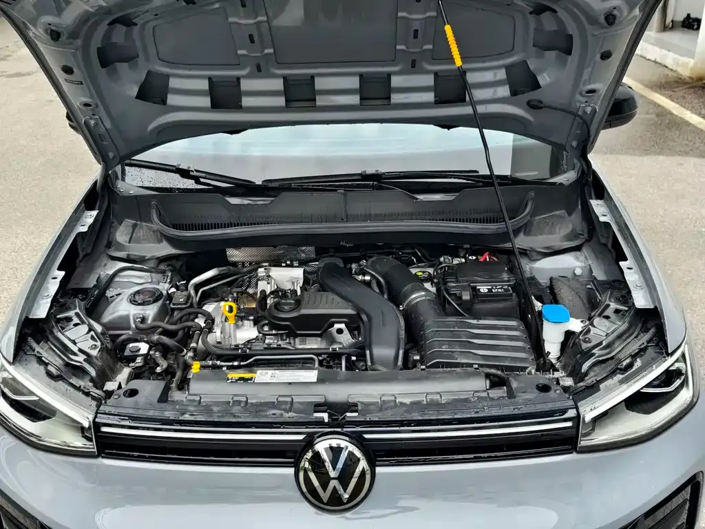 Volkswagen Tharu — фото 4