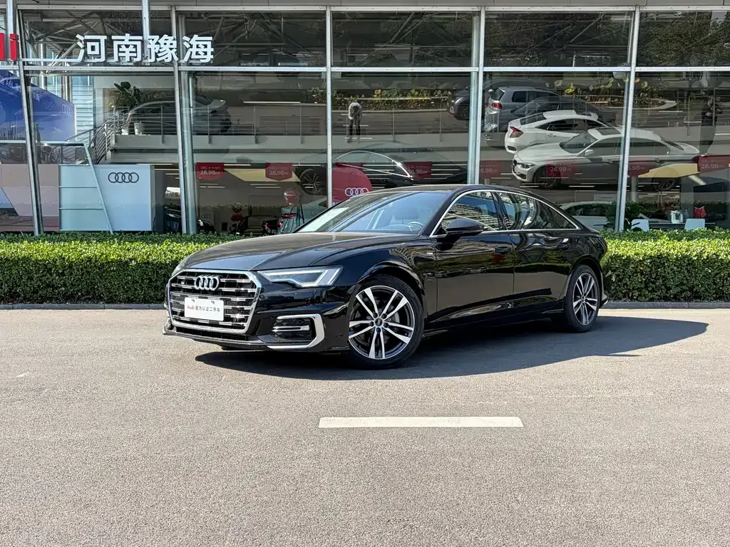 Audi A6L — фото 1