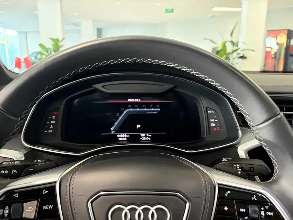 Audi A6L — фото 5