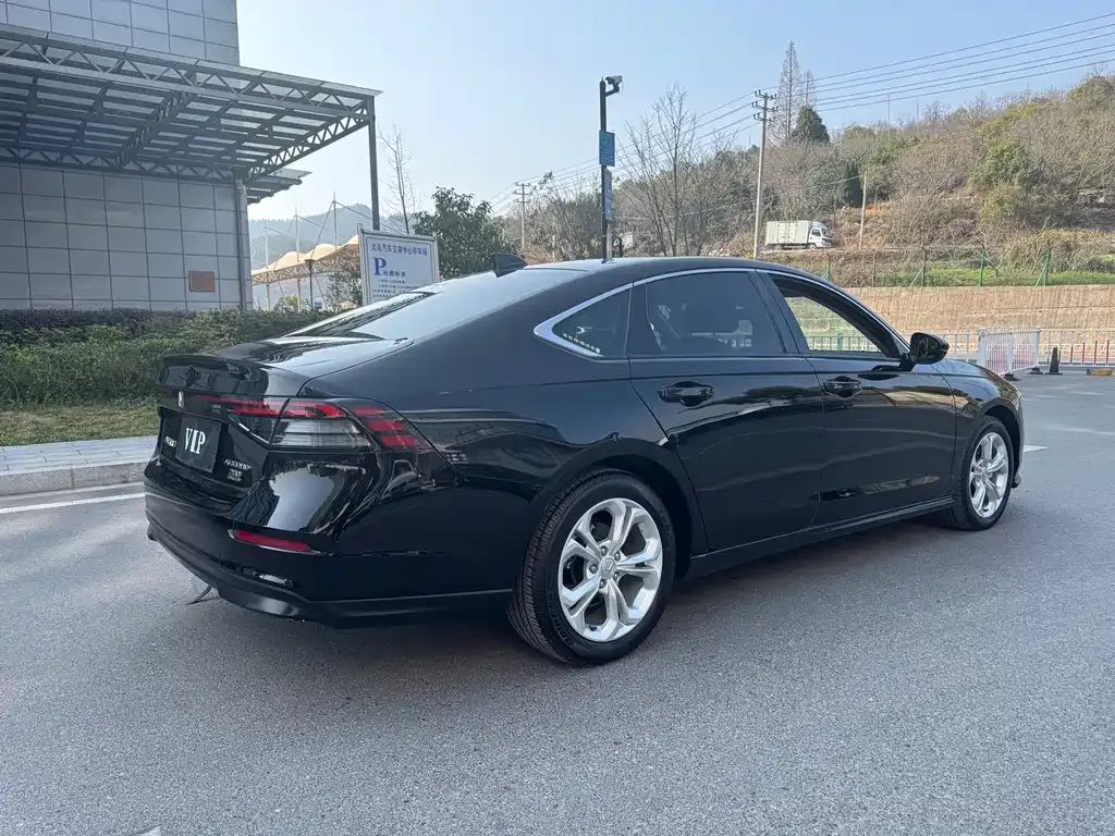 Honda Accord — фото 2