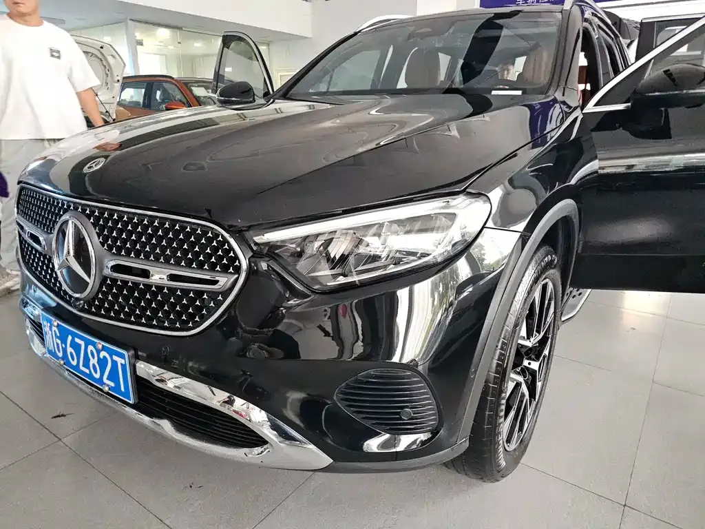 Mercedes-Benz GLC — фото 1