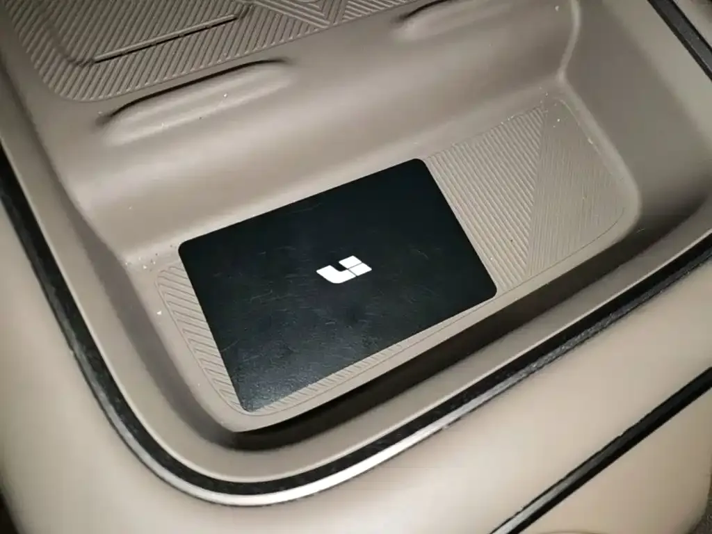 Li Auto Li i6 — фото 2