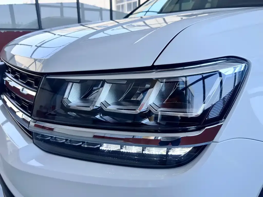 Volkswagen Tharu — фото 10