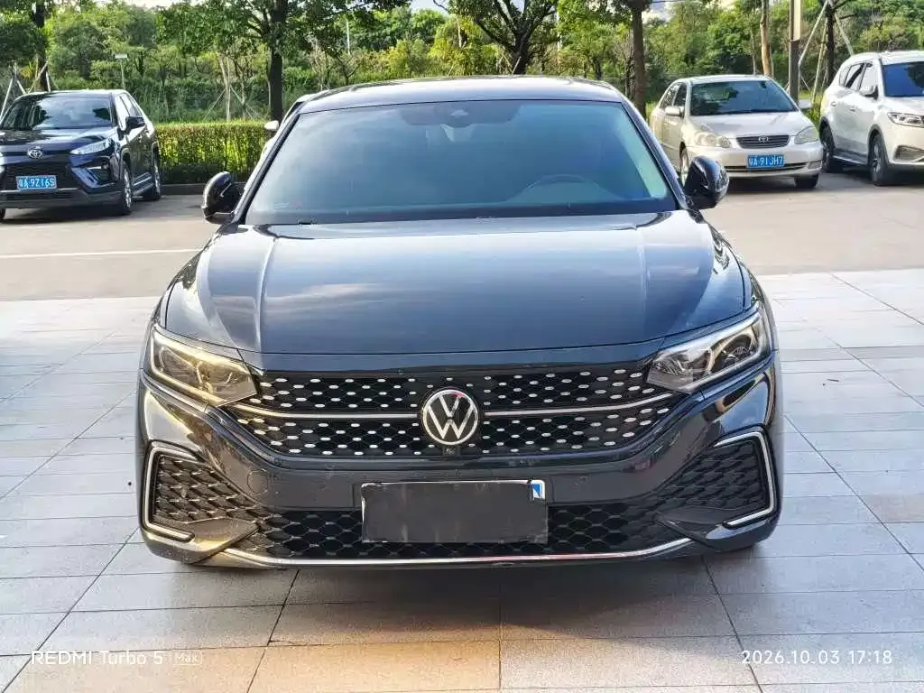 Volkswagen Passat — фото 7