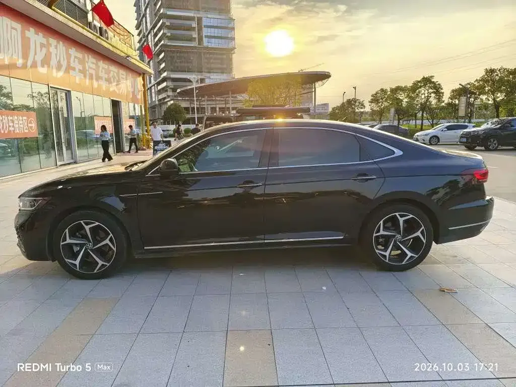 Volkswagen Passat — фото 5