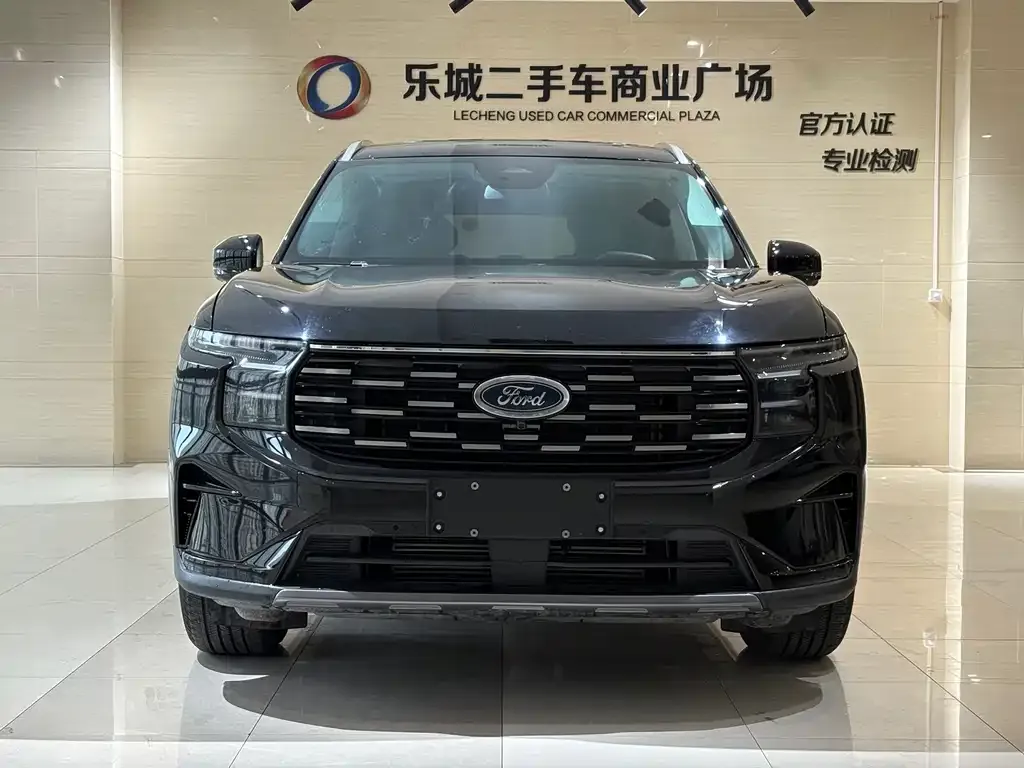 Ford Edge — фото 10
