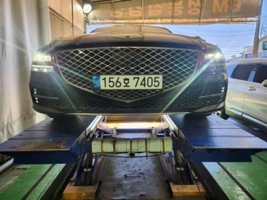 Genesis G80 — фото 1