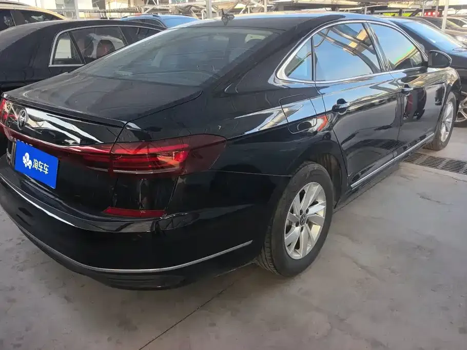 Volkswagen Passat — фото 7