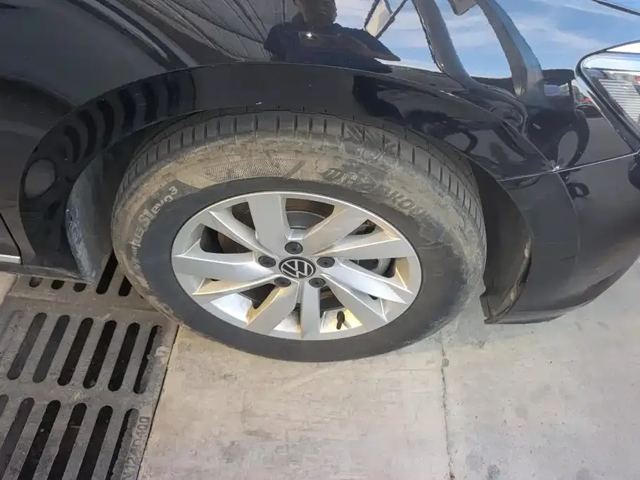 Volkswagen Passat — фото 9