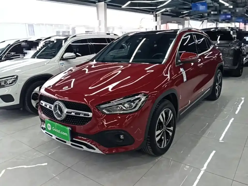 Mercedes-Benz GLA — фото 1