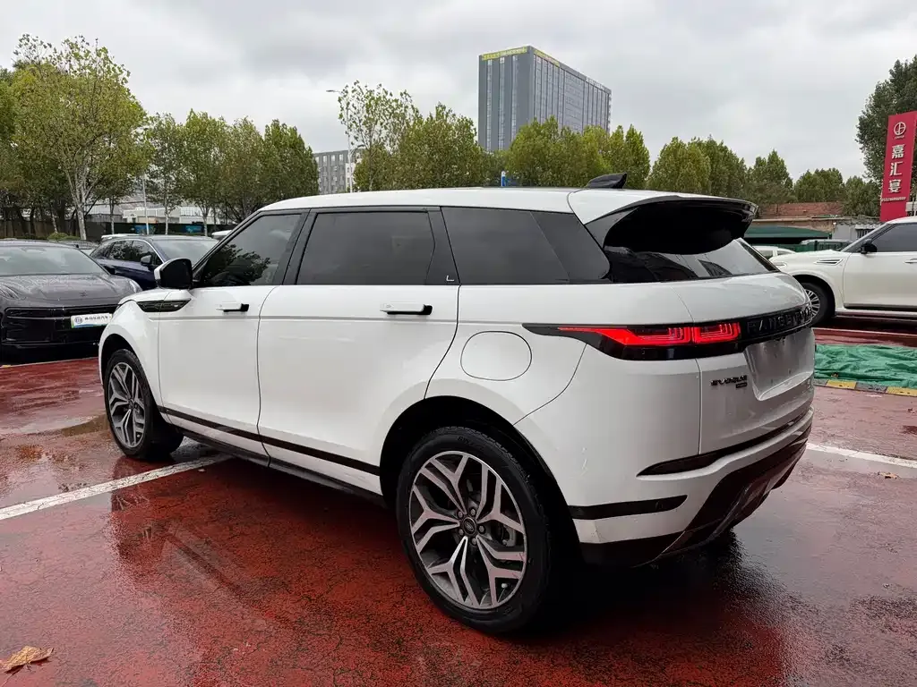 Land Rover Evoque PHEV — фото 6