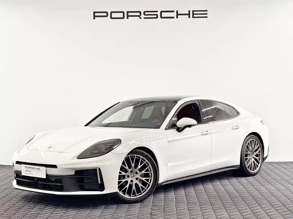 Porsche Panamera — фото 1