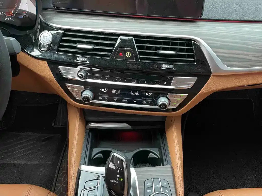 BMW 6 Series GT — фото 9