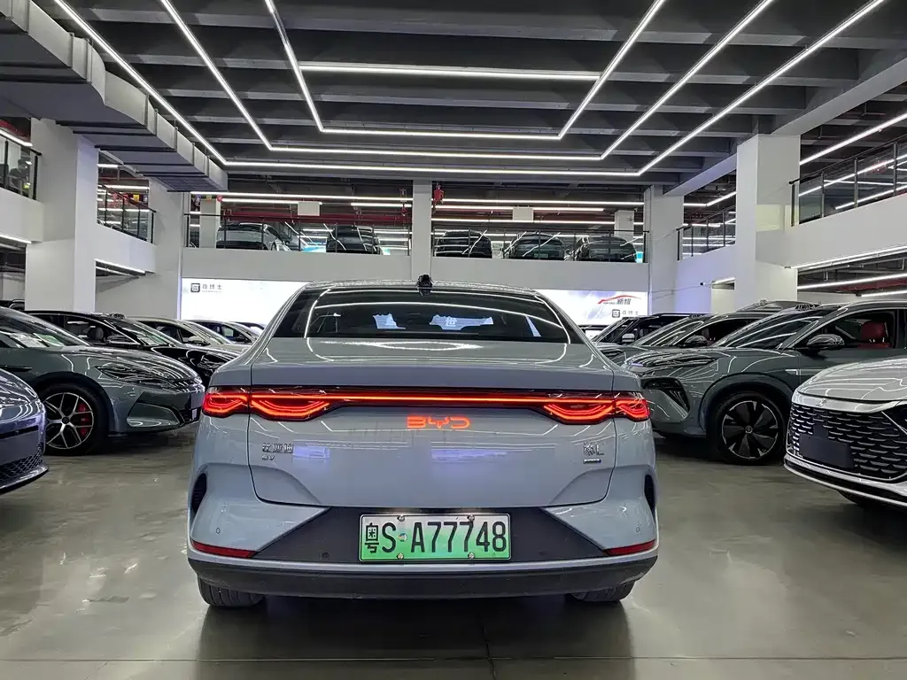 BYD Qin L — фото 7