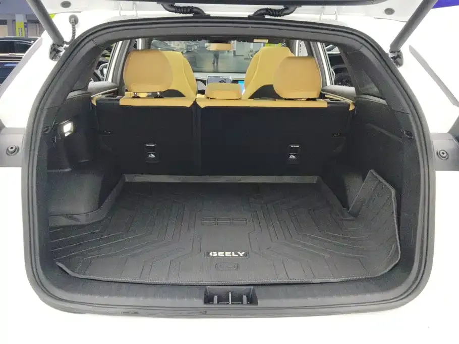 Geely Galaxy L7 — фото 6