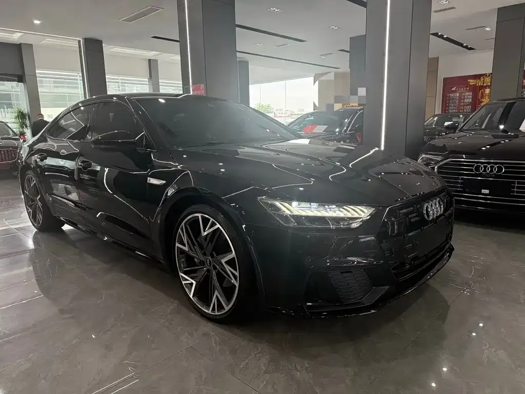 Audi A7L — фото 6