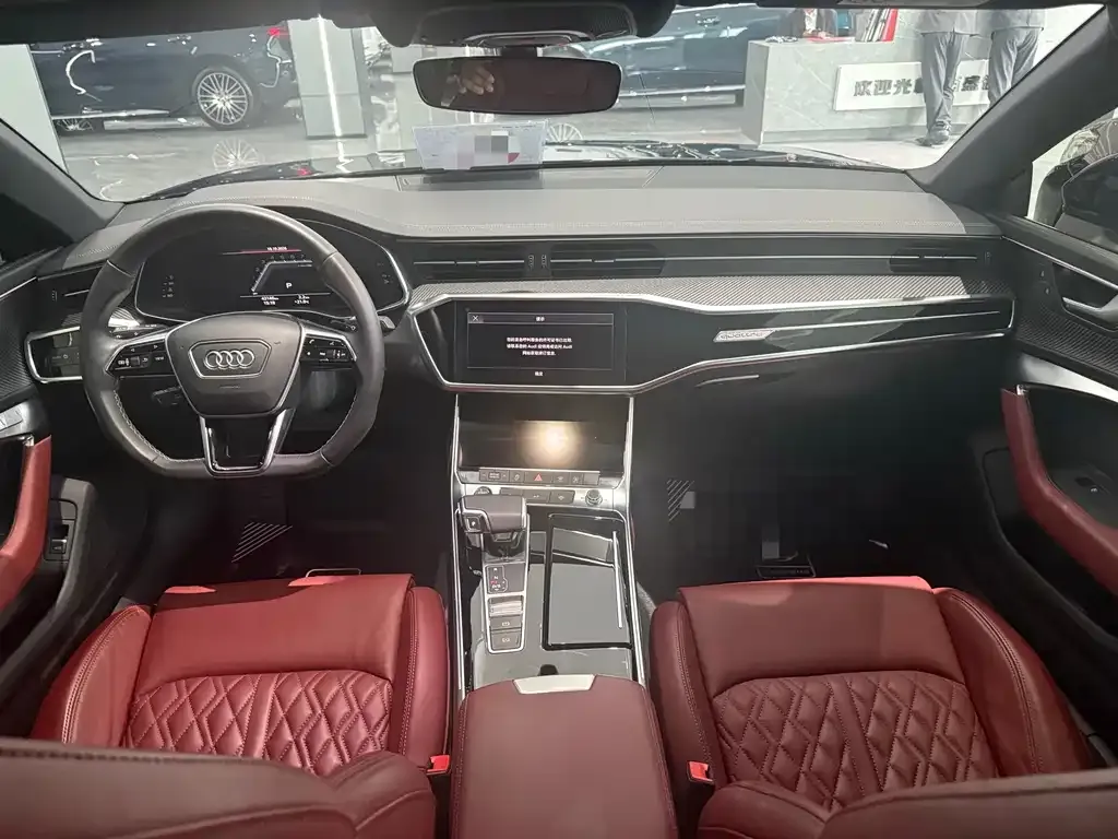 Audi A7L — фото 5