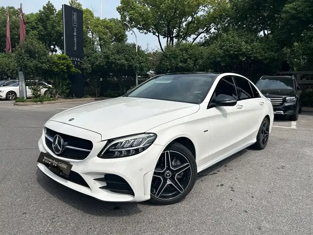 Mercedes-Benz C-Class — фото 1